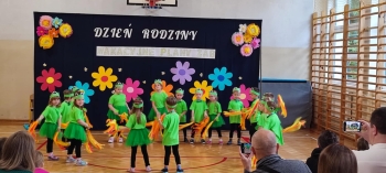 8eb74339-1d02-4094-9265-705d6a8a7af2