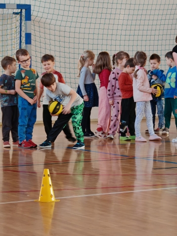 9d114160-8129-4bf3-b0e6-c7aacb554f35