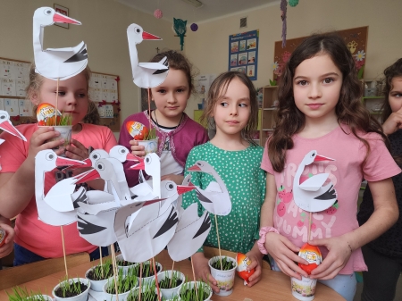 Przedszkole w Zgłobniu: Wysiewamy owies