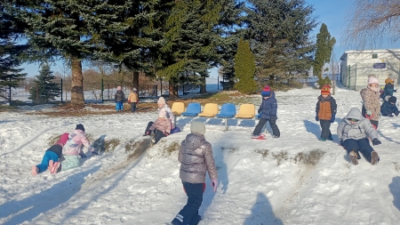 Przedszkole w Mogielnicy: Zimowe zabawy