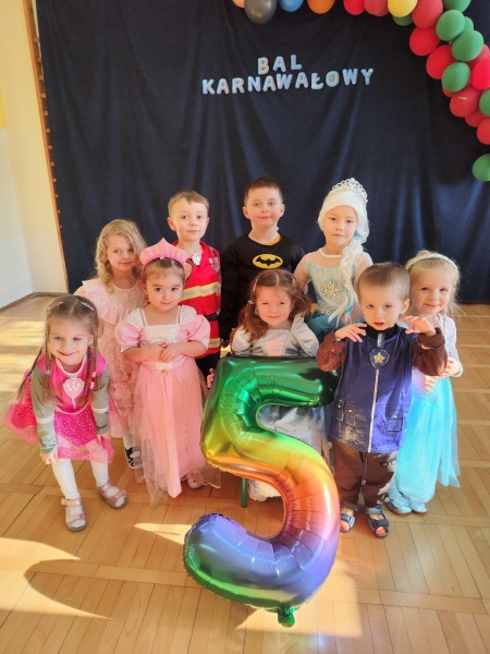 Punkt przedszkolny ''Mali Odkrywcy'' w Zarzeczu: Nasze urodziny w lutym