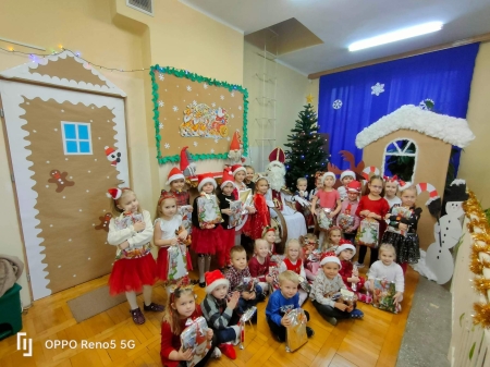 Kubusiowa Polana w Niechobrzu: Wizyta Świętego Mikołaja